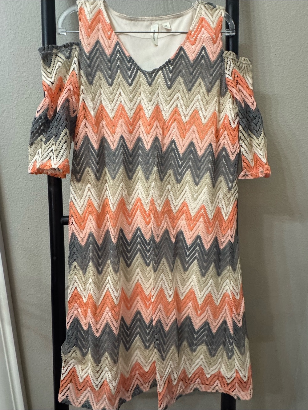 Tacera Cold-Shoulder Chevron Dress in Peach, Gray and Cream